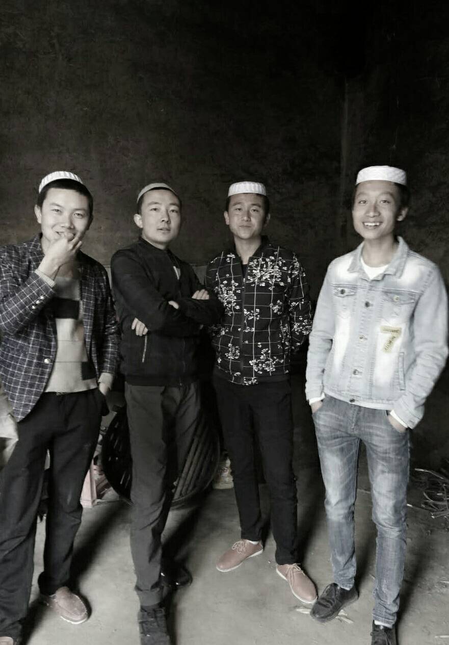 兄弟四人,谁更帅些呢 @回归家族·【】