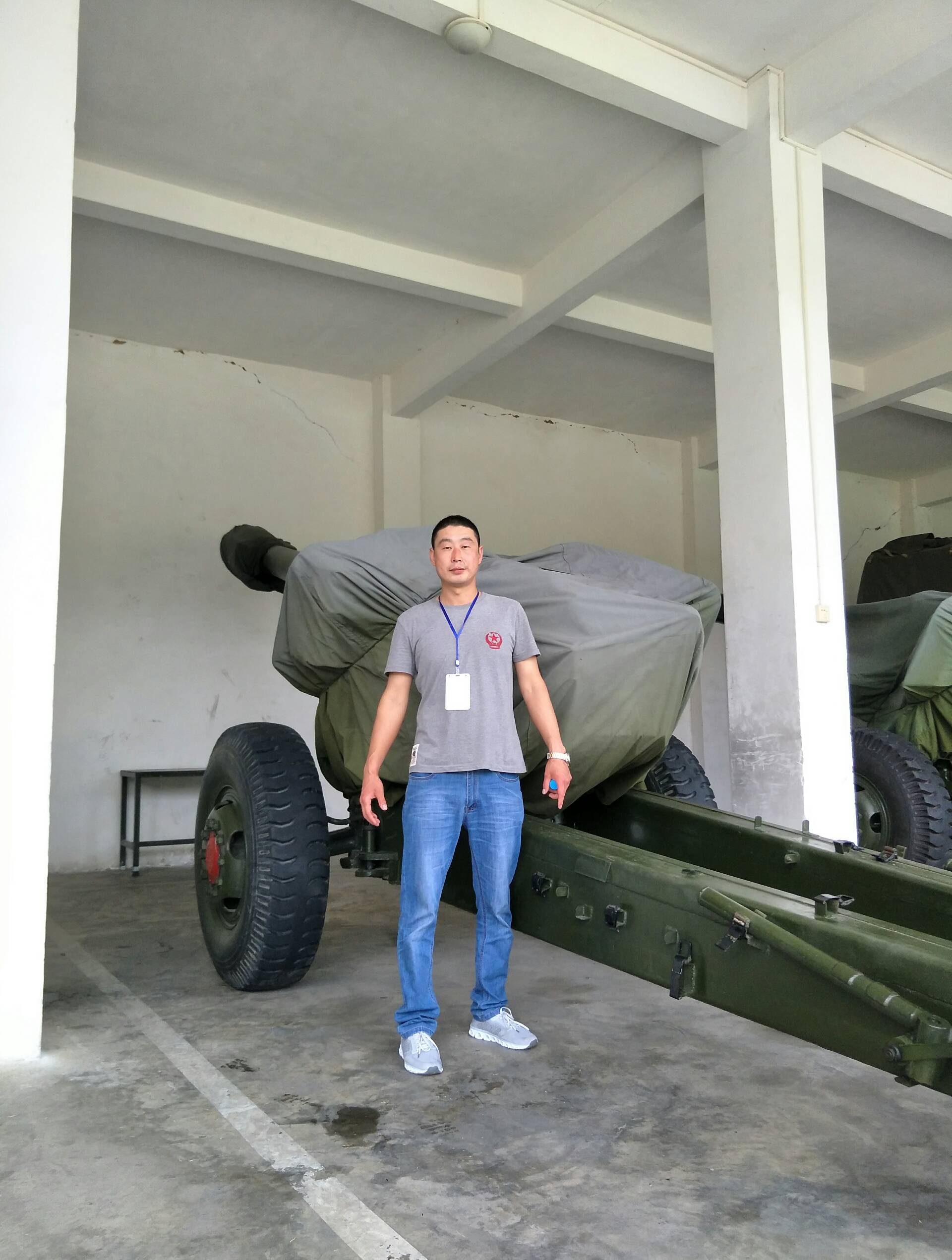 我们的大炮 42 65 18.6k 0 152 666 温十三.