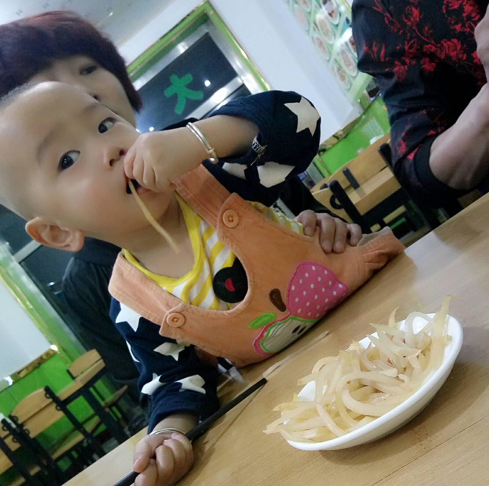 可爱的小阳阳 106       赞                   评论              2