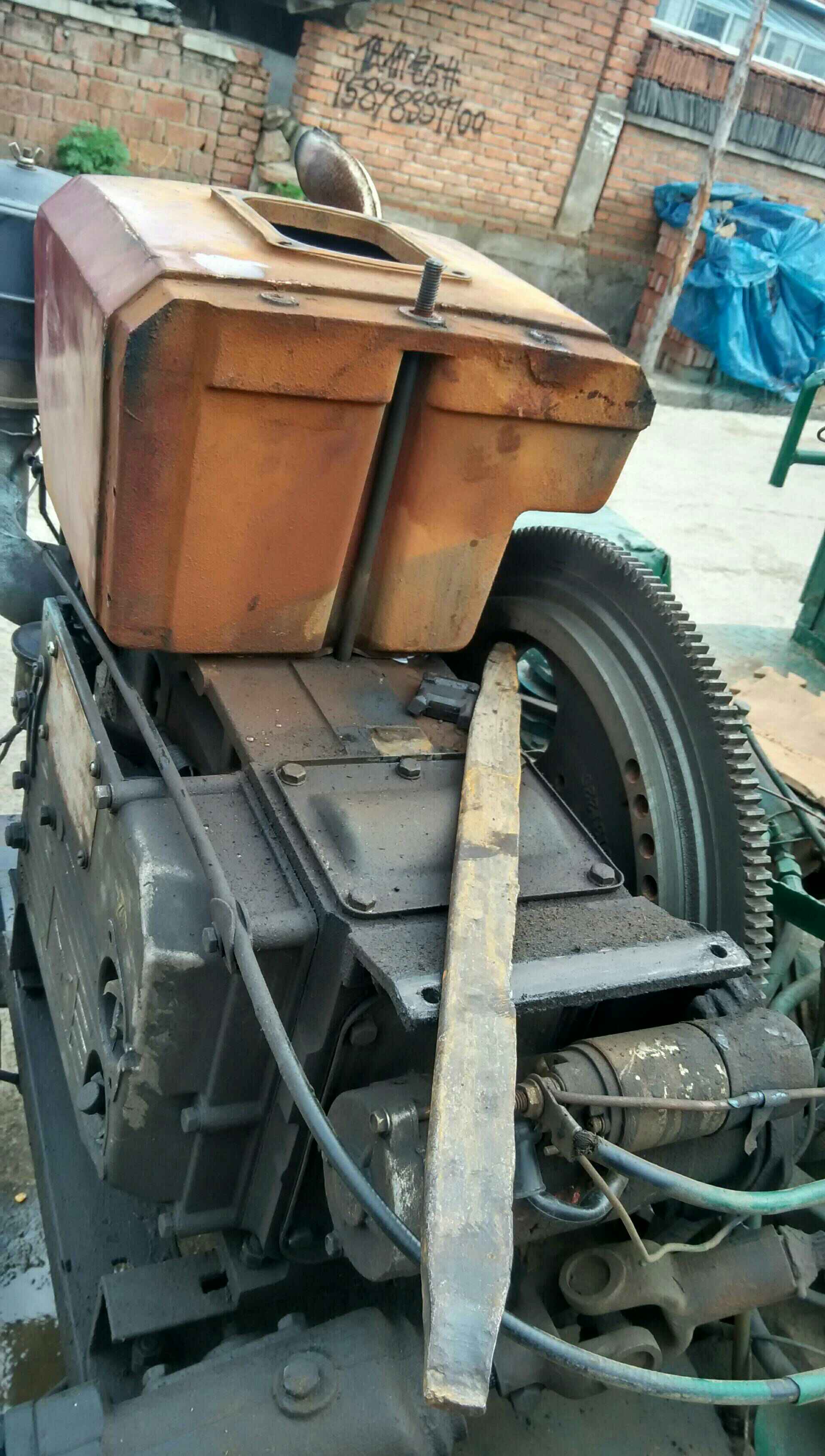 黄河金色水1年前 回复 永不放弃17696:怎么加你 柴油机 回复 爱笑的