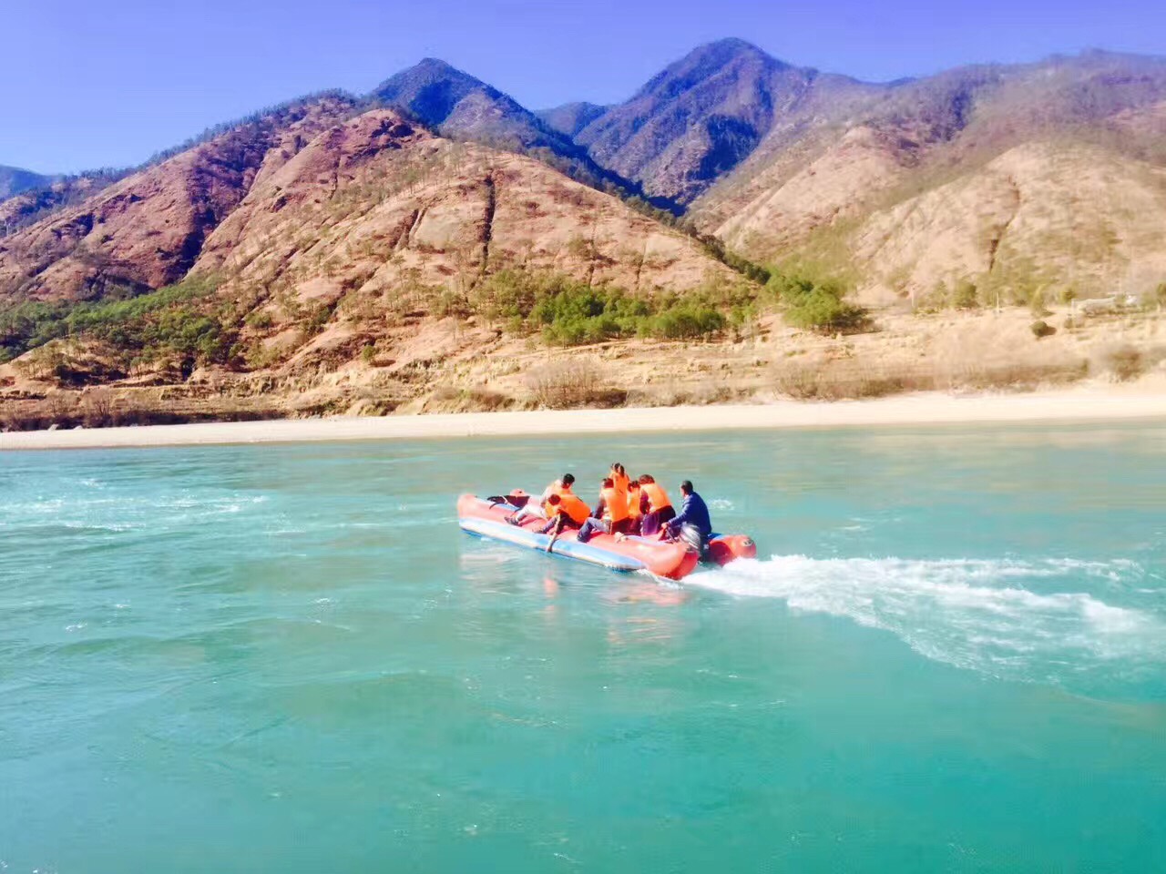 长江第一湾漂流 - 「a兵」的快手