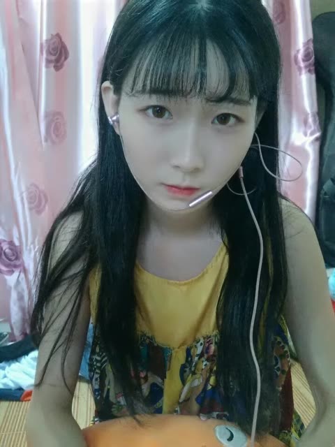 莉莉今年长高了丫的主页-快手直播