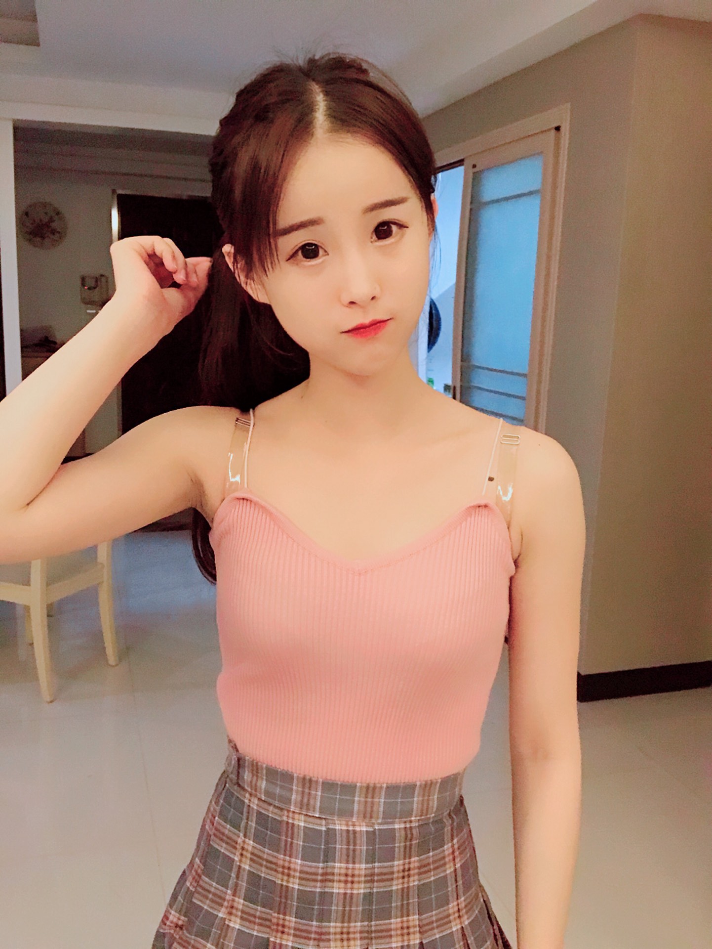 关注我大号 @萍子a 这个快手号绑定的手机卡弄丢了 所以不玩这个了