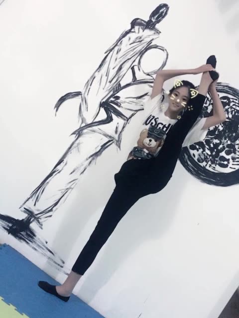 暴走萝莉-杨雨珊