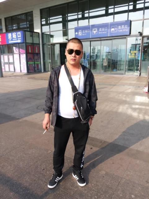 31岁老男人发个相片东北沈阳的 178       赞                   评论