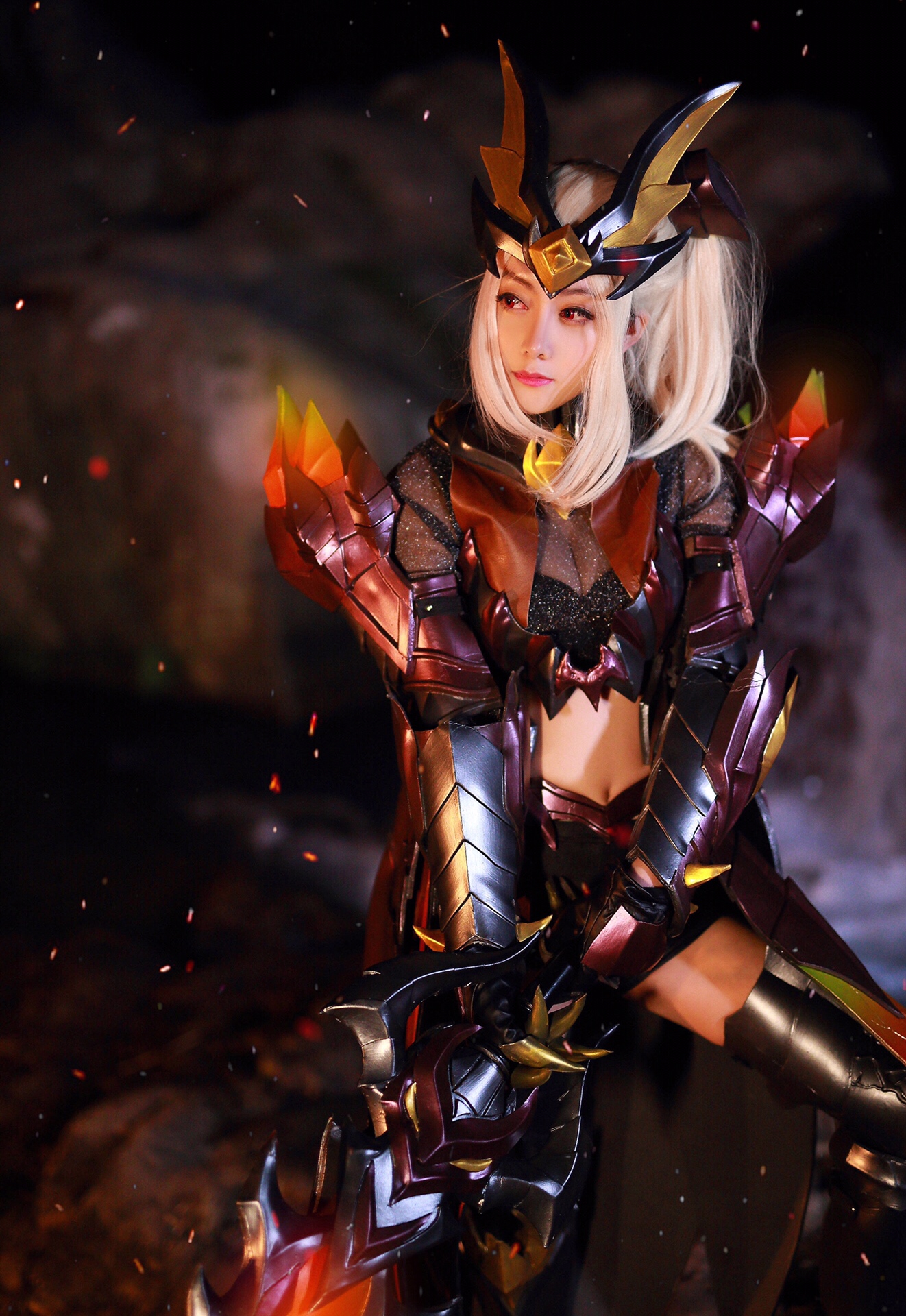 cosplay 水晶猎龙者 出镜:花小骨kitty - 伊丝秋思蜜的快手