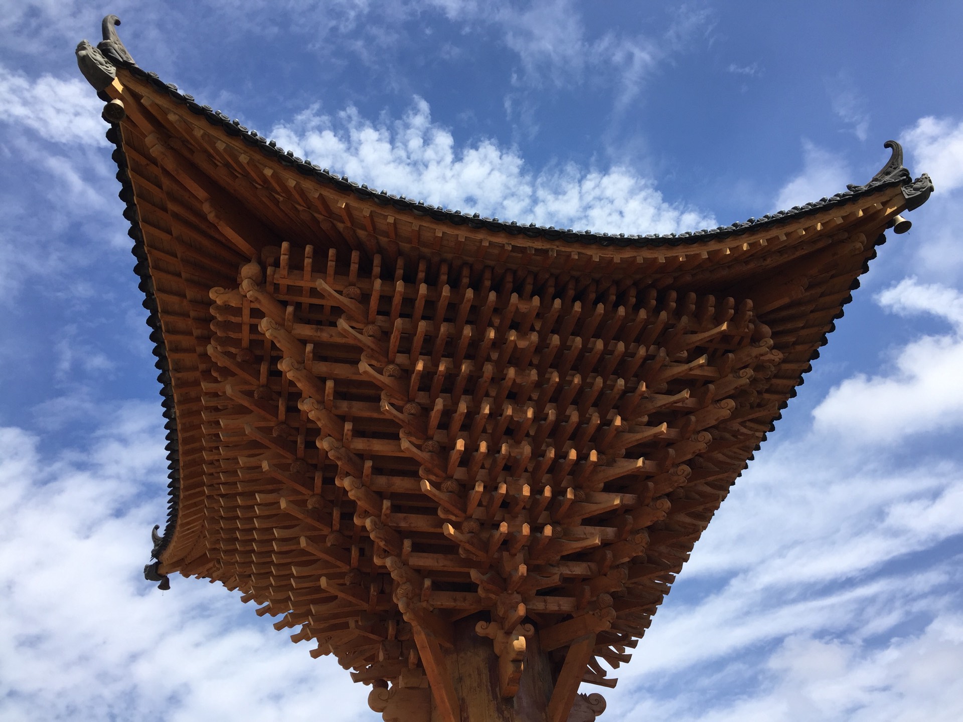 斗拱飞檐!           赞                   评论