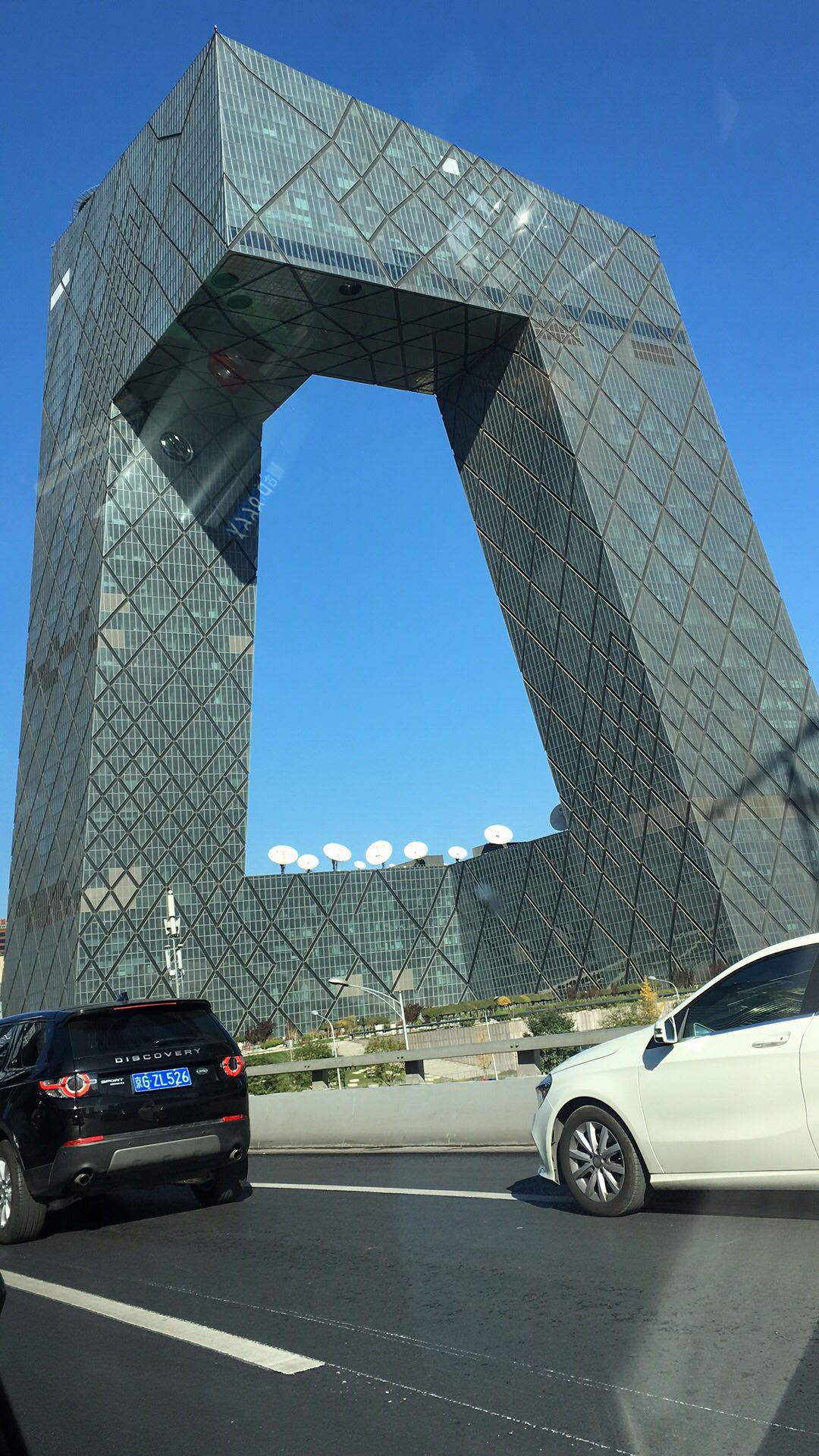 11月前 附近正在施工 称霸幼稚园57511月前 这就是传说中的秋裤楼吗