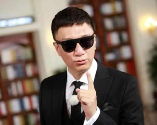 人生路远(陆远),只有忘得干净(甘静),才能拥有将来(江莱). 2年前