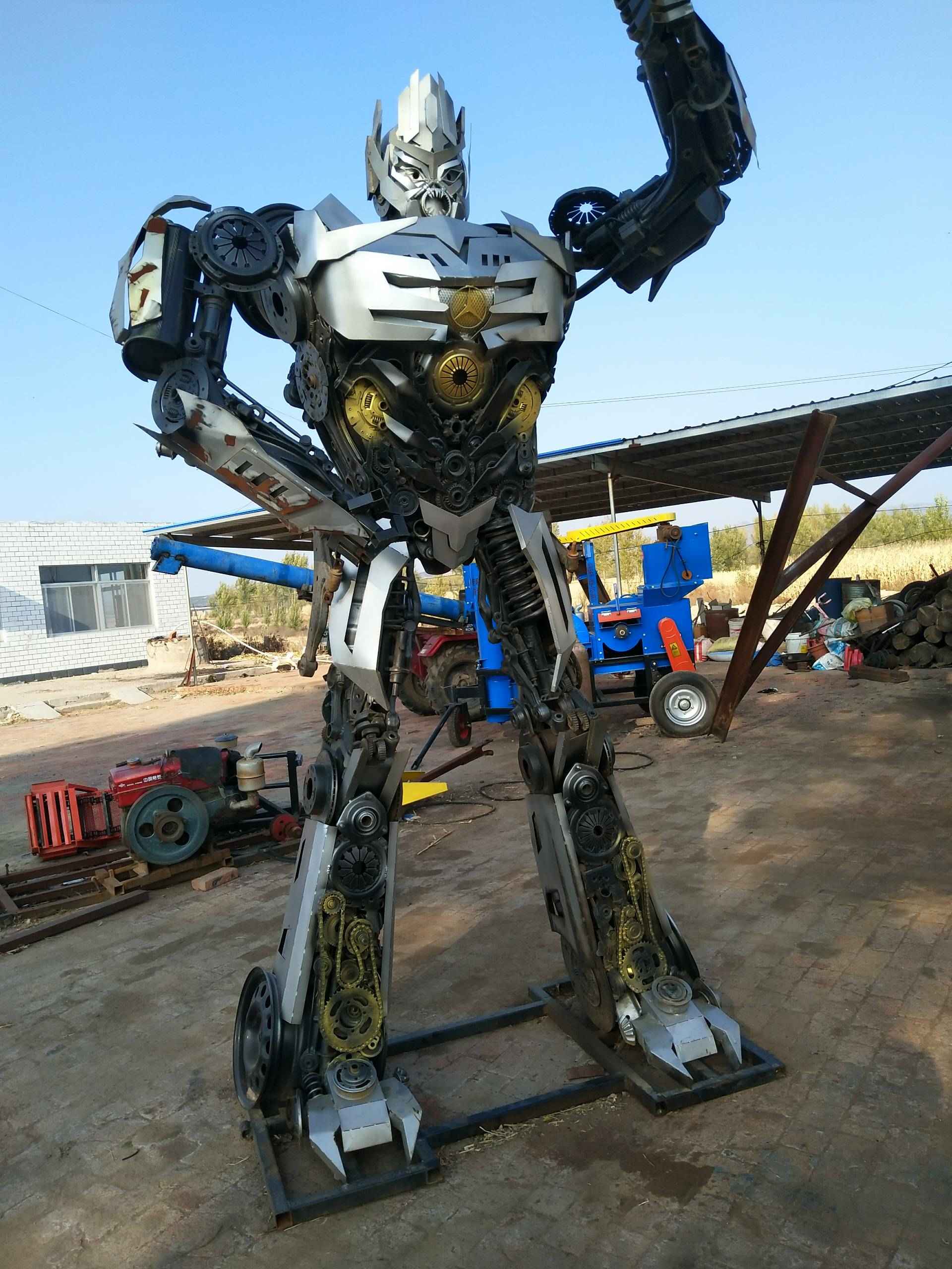 奔驰 霸天虎 1462        赞                   评论