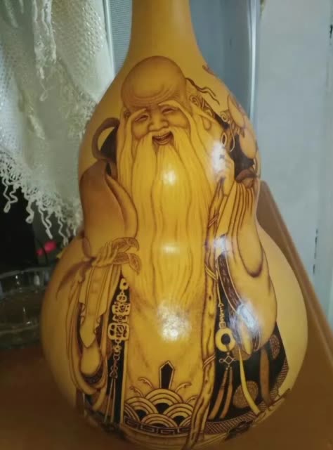 烙画《老寿星》,祝所有的老人家健康长寿,长辈的健康就是晚辈的福气!