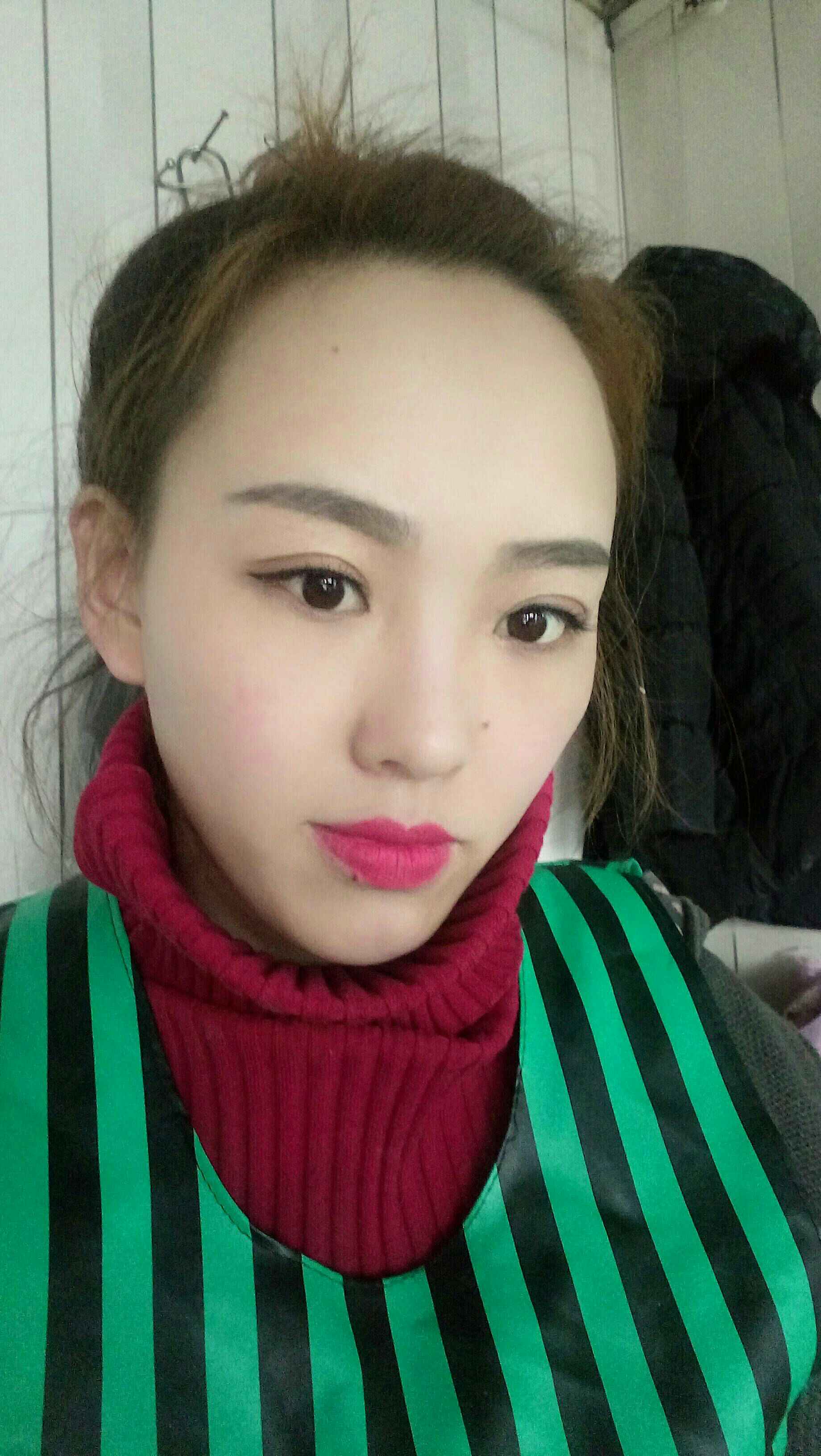 男朋友快手点赞年轻美女（男朋友点赞抖音美女,该分手吗）
