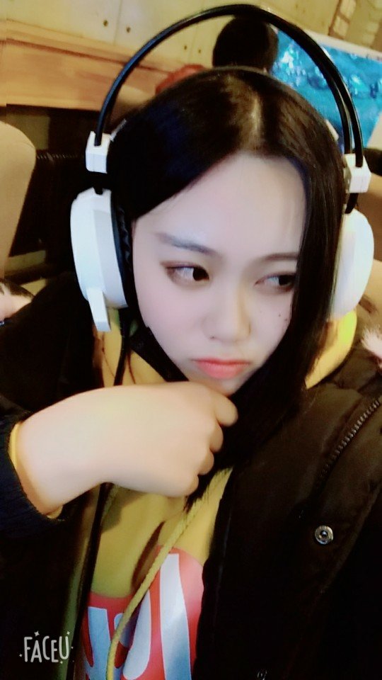 5 22 297 0 18天前 想你 小菜叶早 19天前 哟 19天前 可美了