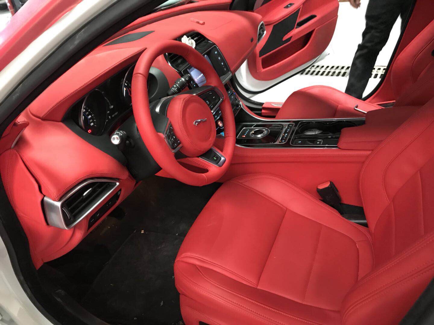 捷豹xf骚红内饰搞定   红红火火过新年 124       赞