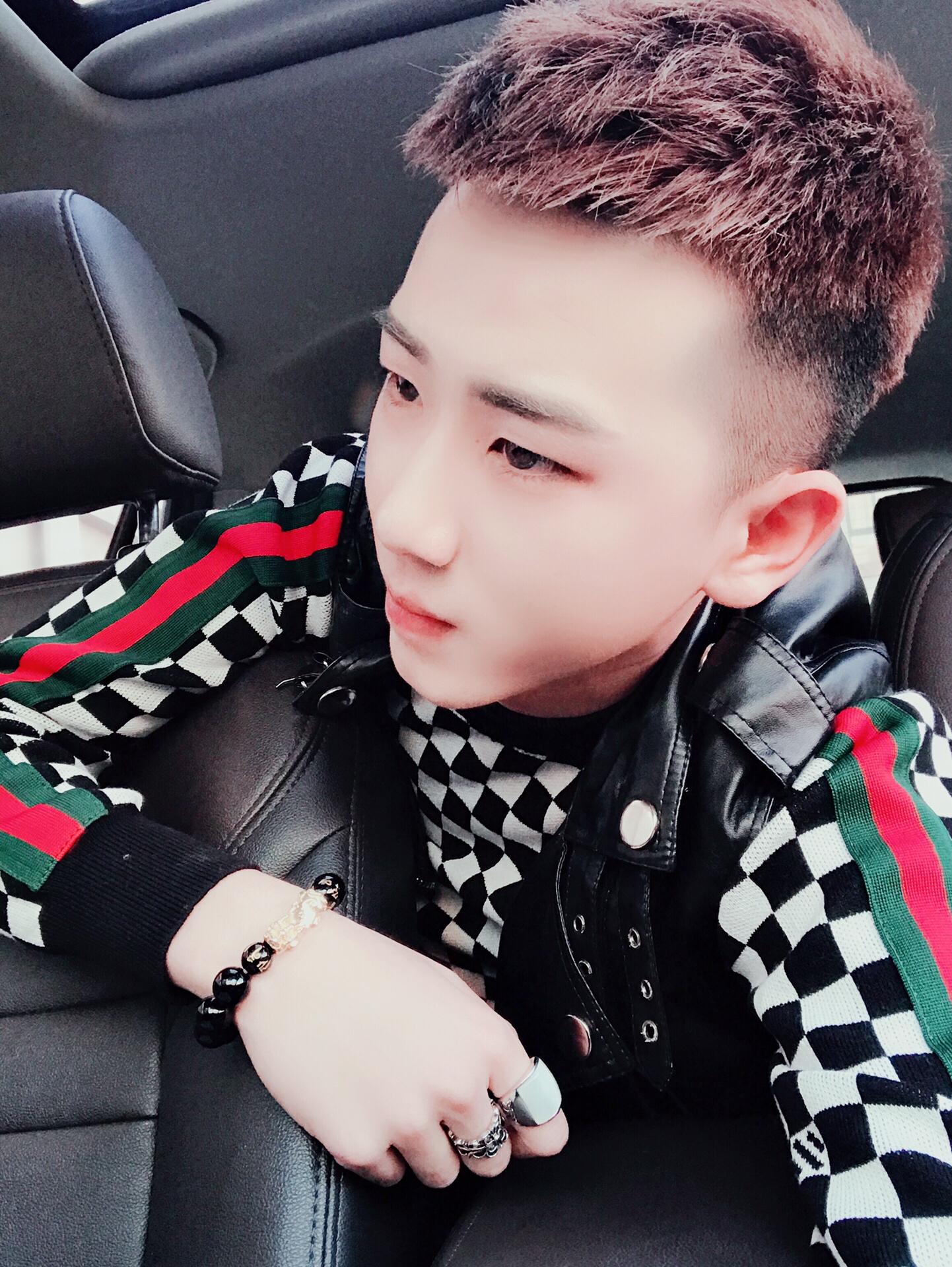 闪耀全能李九林