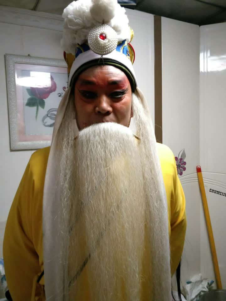 一个人只为你画地为劳冯黎