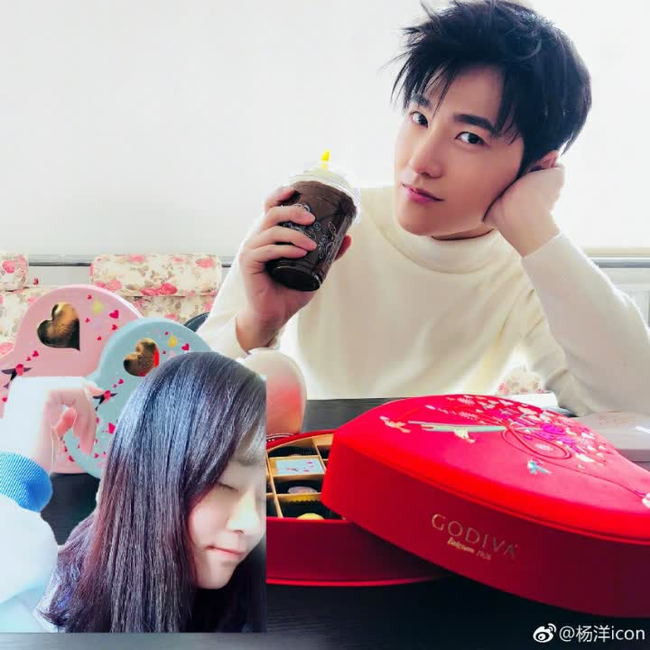 和我男朋友的同框,哈哈哈哈哈哈哈 我会不会被骂.