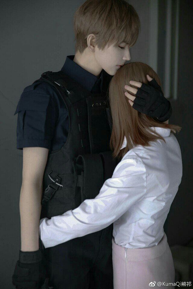 "顽固姿态"(外网):我去找找看 回复 鼻涕大婶蓦然(兮颜):我喜欢周棋洛