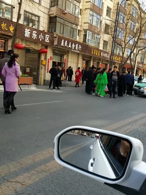 乐都人的看热闹 700        赞                   评论