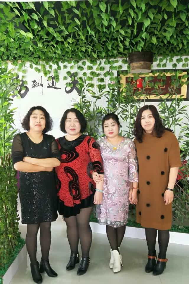 草根艺人二后生的快手