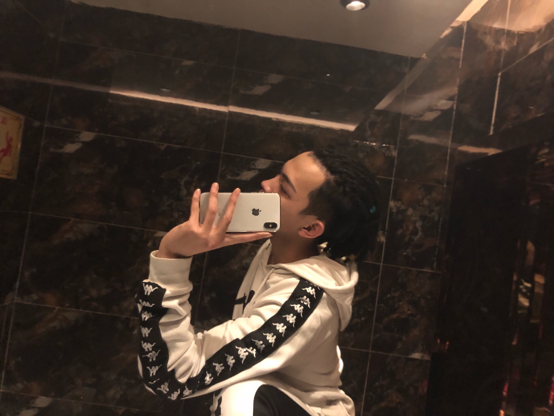 成社会人儿了,哈哈 - 野生鹏鹏~90的快手