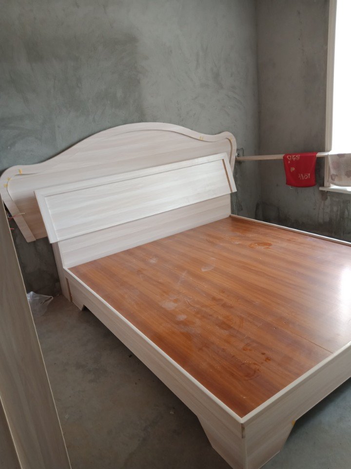 房东非要我给他家做床  今天做了三架 642        赞