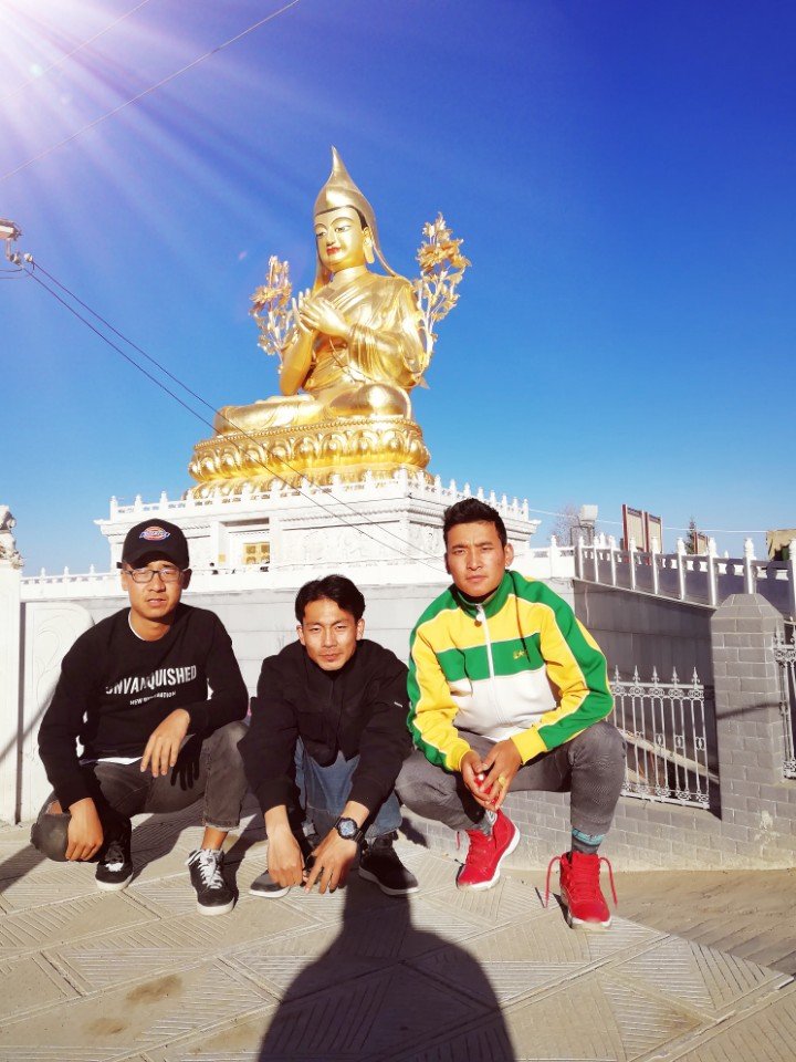 夏琼寺的底下   化隆人的眼里  没有渣渣  396     35 喜欢       7天