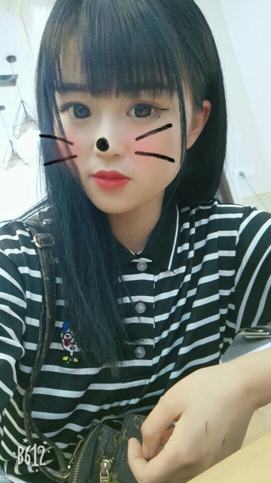 陪伴 @梦雨dream  @酷也孤独   @jia 乐 @小阿慧姐姐  @幼稚园 杀手.