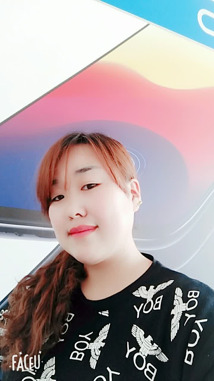 迷人的小祖宗93莉莉93的主页-快手直播