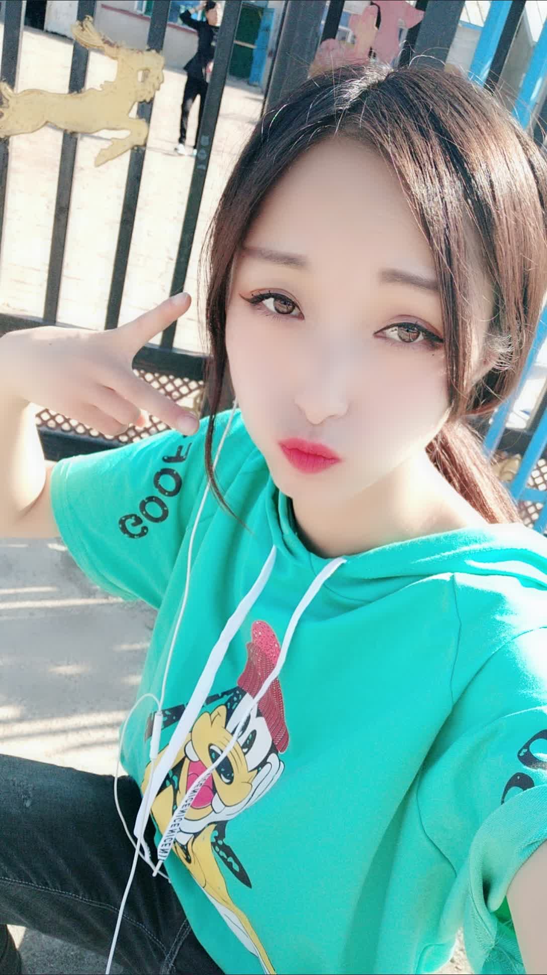 睡不醒的小月亮的主页-快手直播