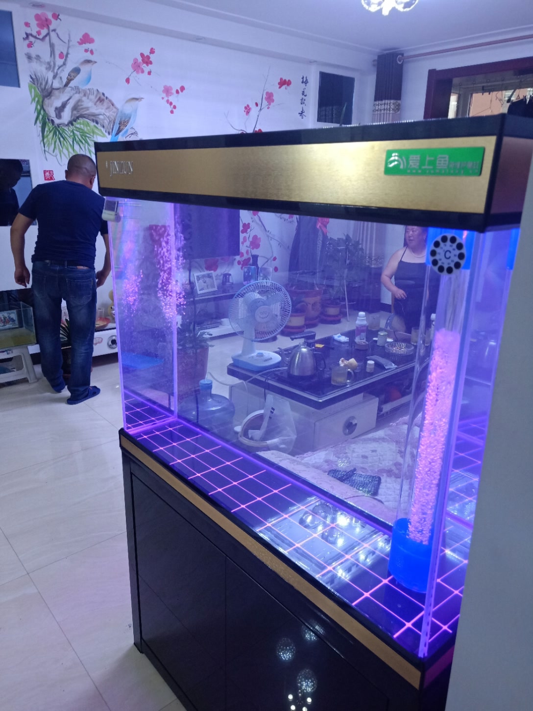 一米爱上鱼鱼马桶专利鱼缸送货上门安装完成 246       赞       2天