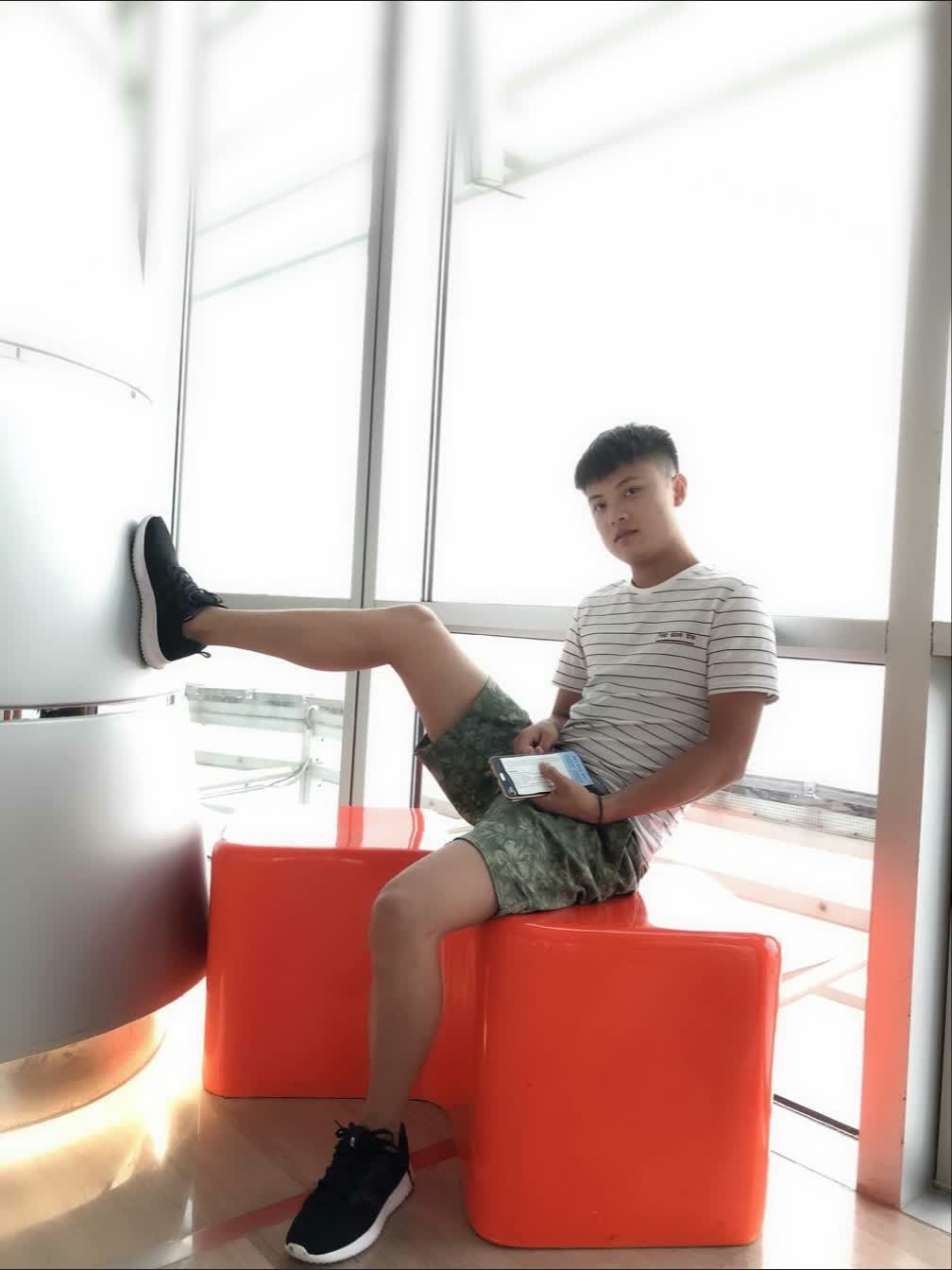 景少东吖93-快手直播