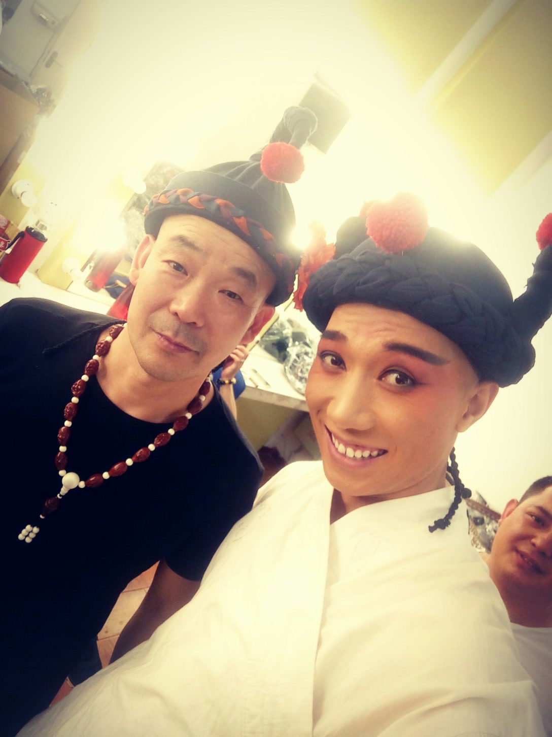 希望快手里关注我的朋友也能关注一下我滴女神(搜索晋剧贺莉莉)!