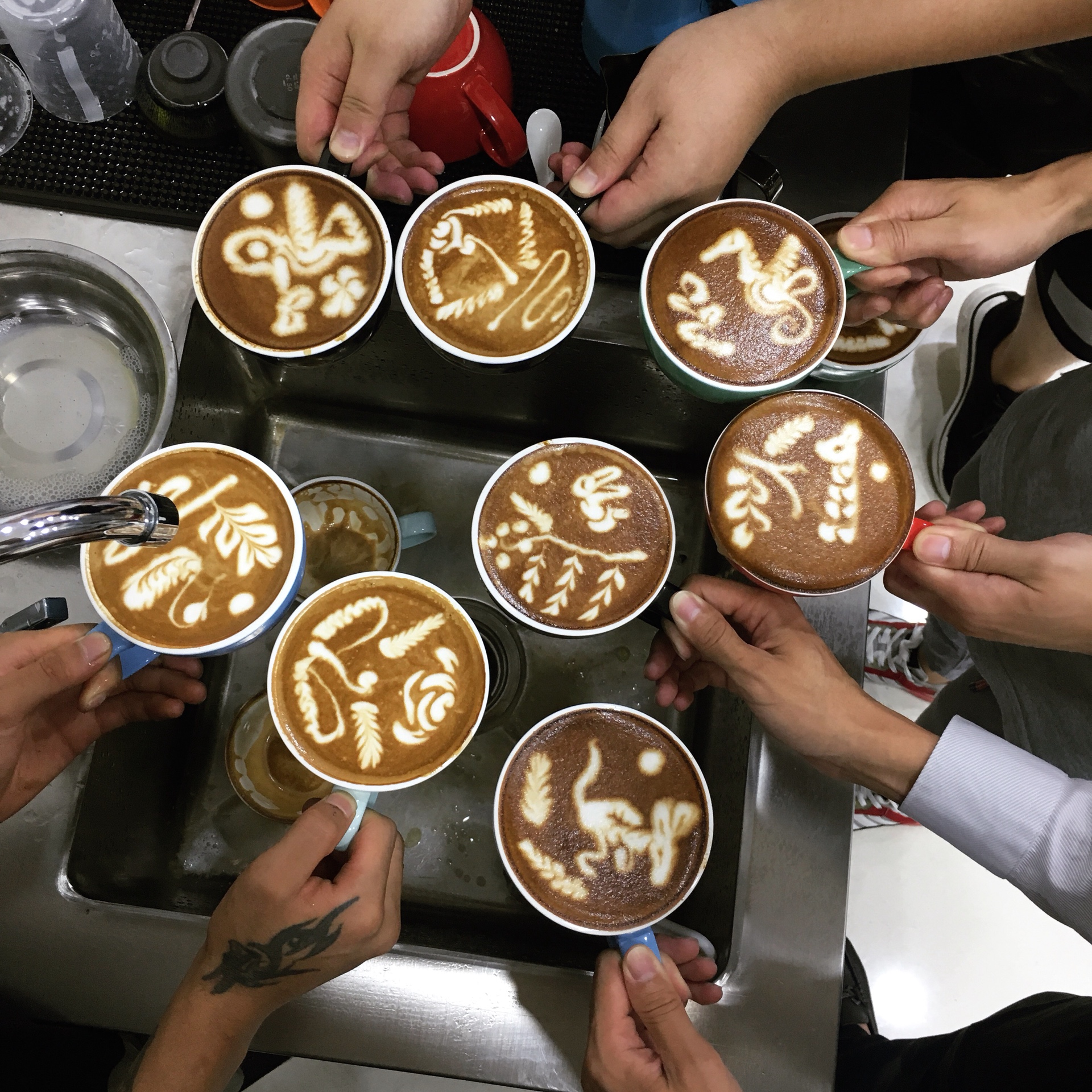 完善技术细节…#咖啡拉花##咖啡培训##拿铁咖啡拉花##热门##才艺表演