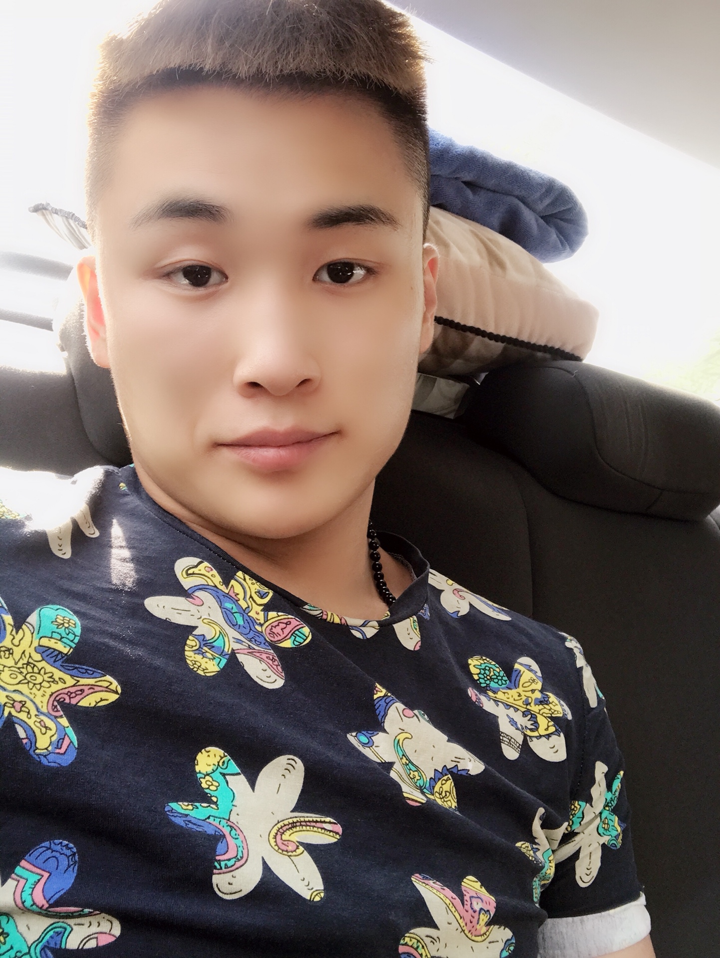 3 13 444 0 李小二!～3月前 热门涛哥 3月前 帅