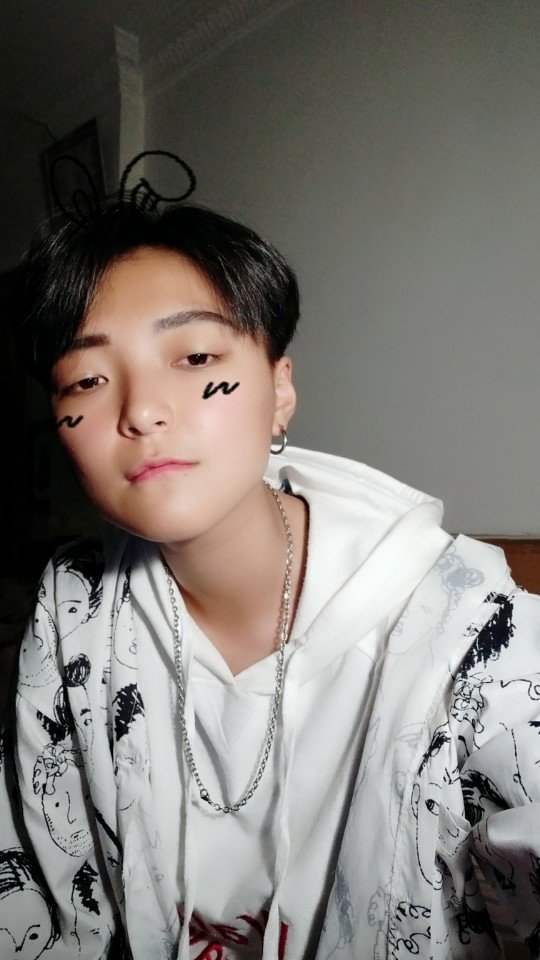 $ 鱼楠￡鱼公子的主页-快手直播