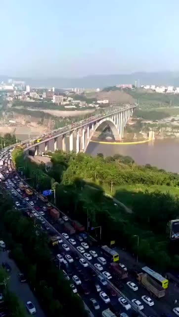 万州的天气配上这堵车,还要人活不 6月前