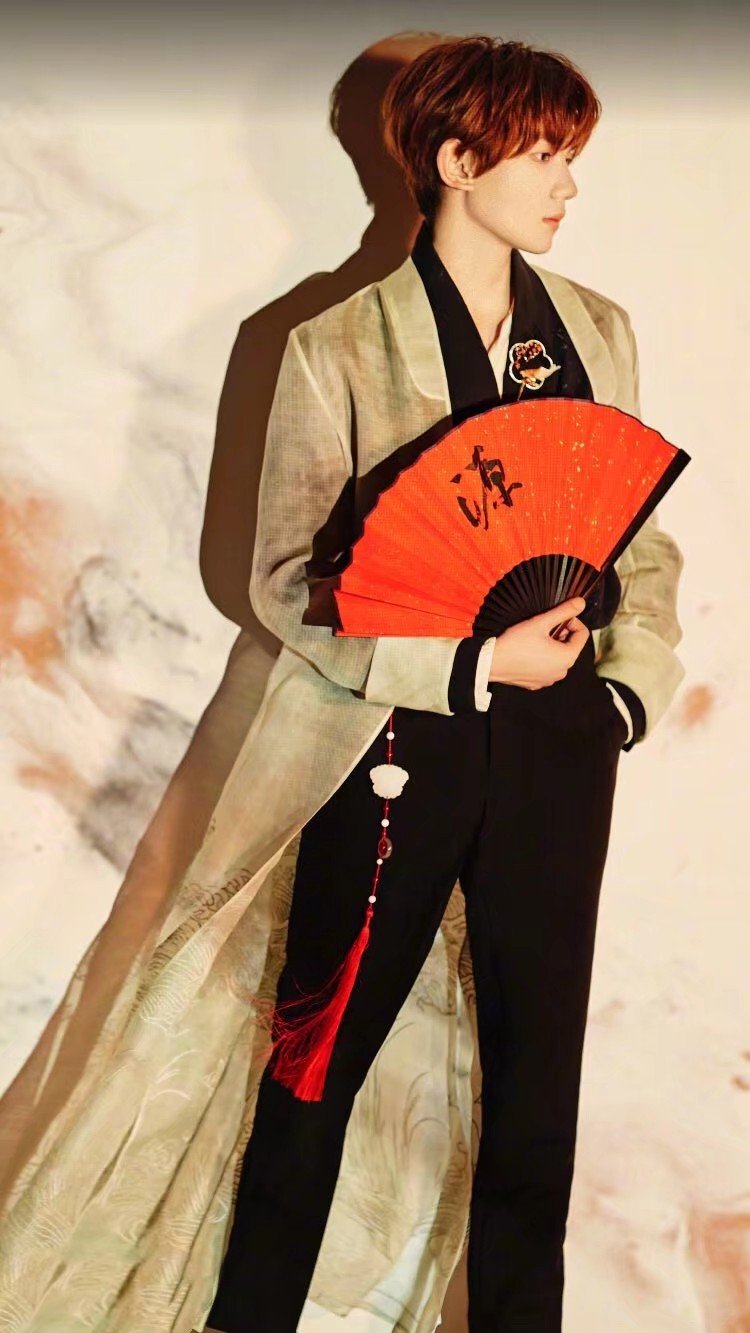 快看三小只的古风,是不是超霸气,超帅呢? 4月前