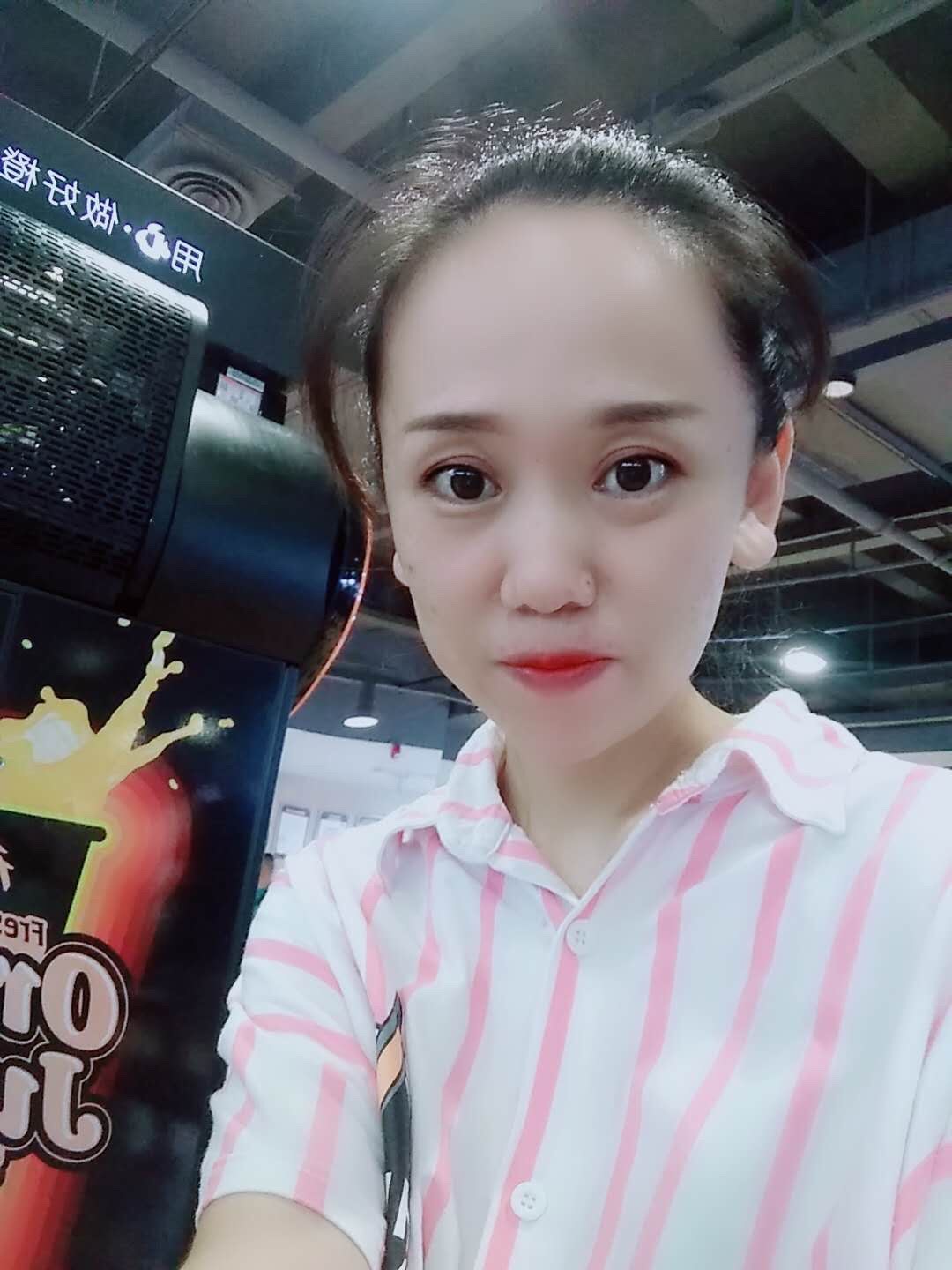 92小小小娘子92的主页-快手直播