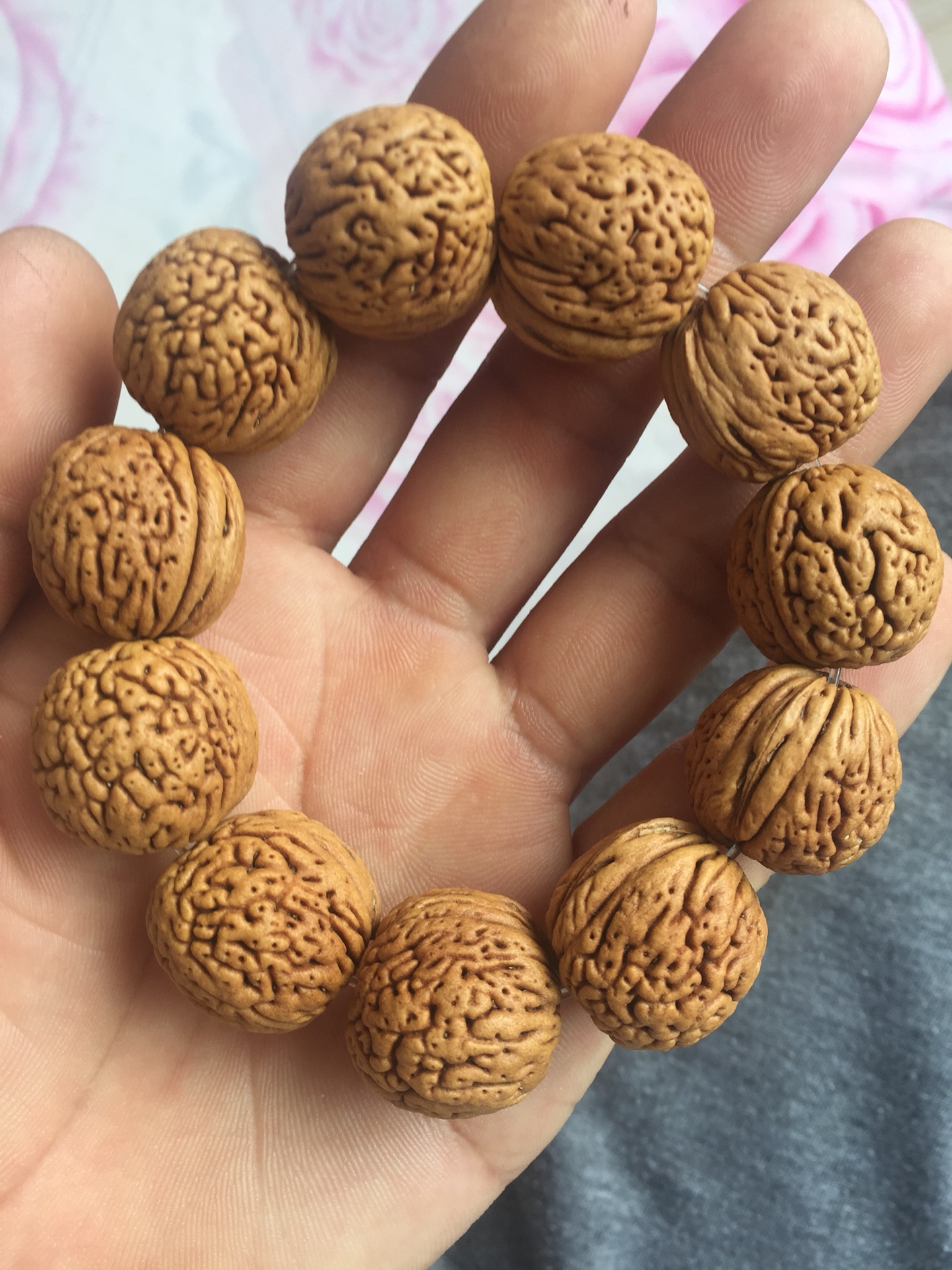 纯东北桃核手串,皮色无敌,喜欢的666666 202       赞