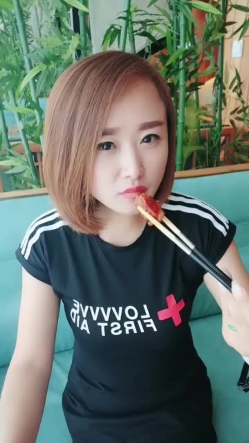 辣.小馋猫的主页-快手直播