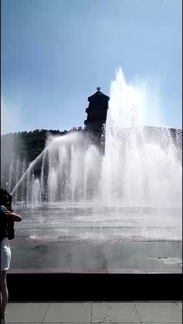 最美彬州市开元广场 142       赞                   评论