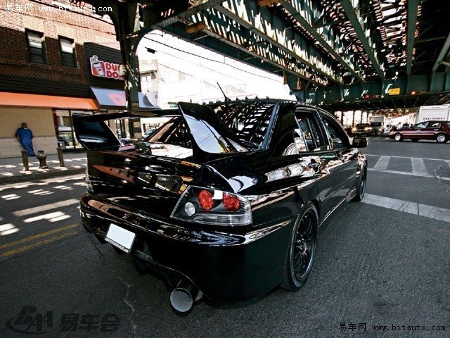 珍惜你遇见的每一辆evo,不是每辆车都敢对迈凯轮竖中指 4月前