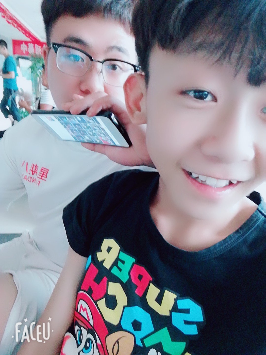 小 光 耀的主页-快手直播