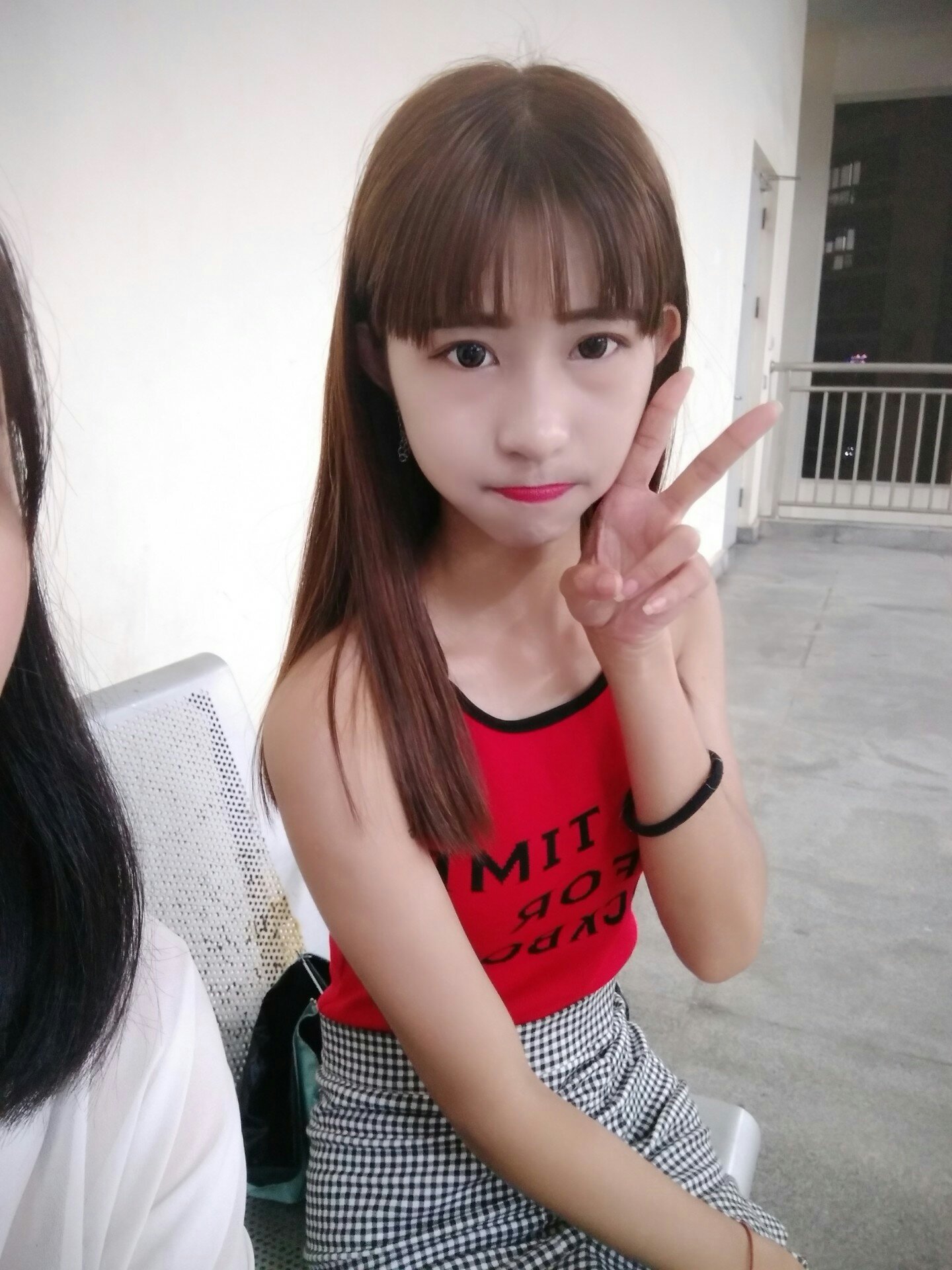 找一个像我一样漂亮的女朋友吧. - 晓芬这个吧.96的快手