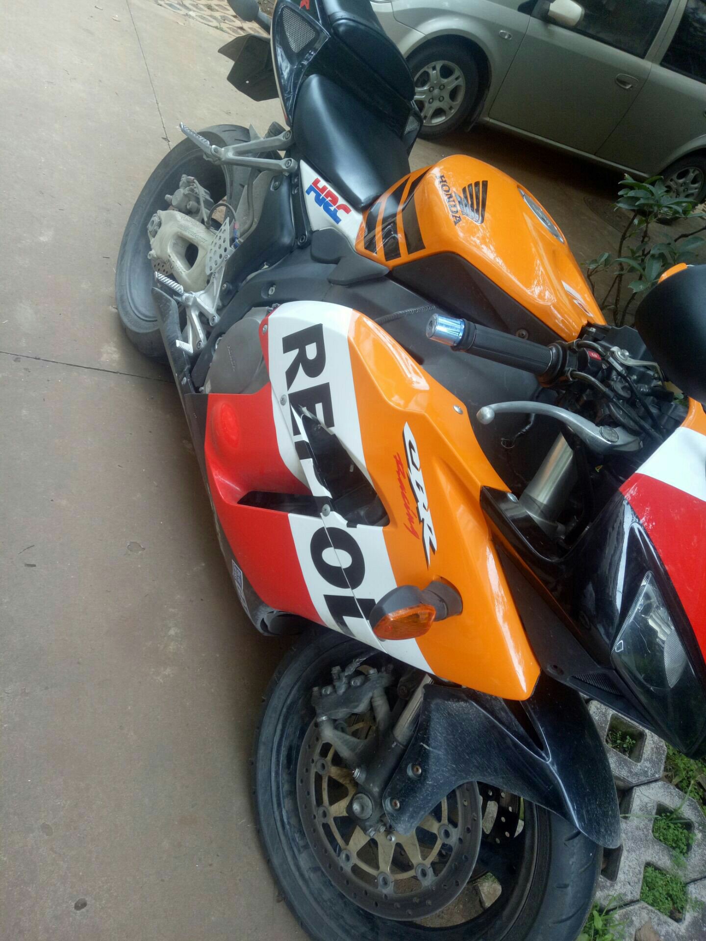 有人说等你有自己的机车在和我谈喜欢,那我想说这个算不算?