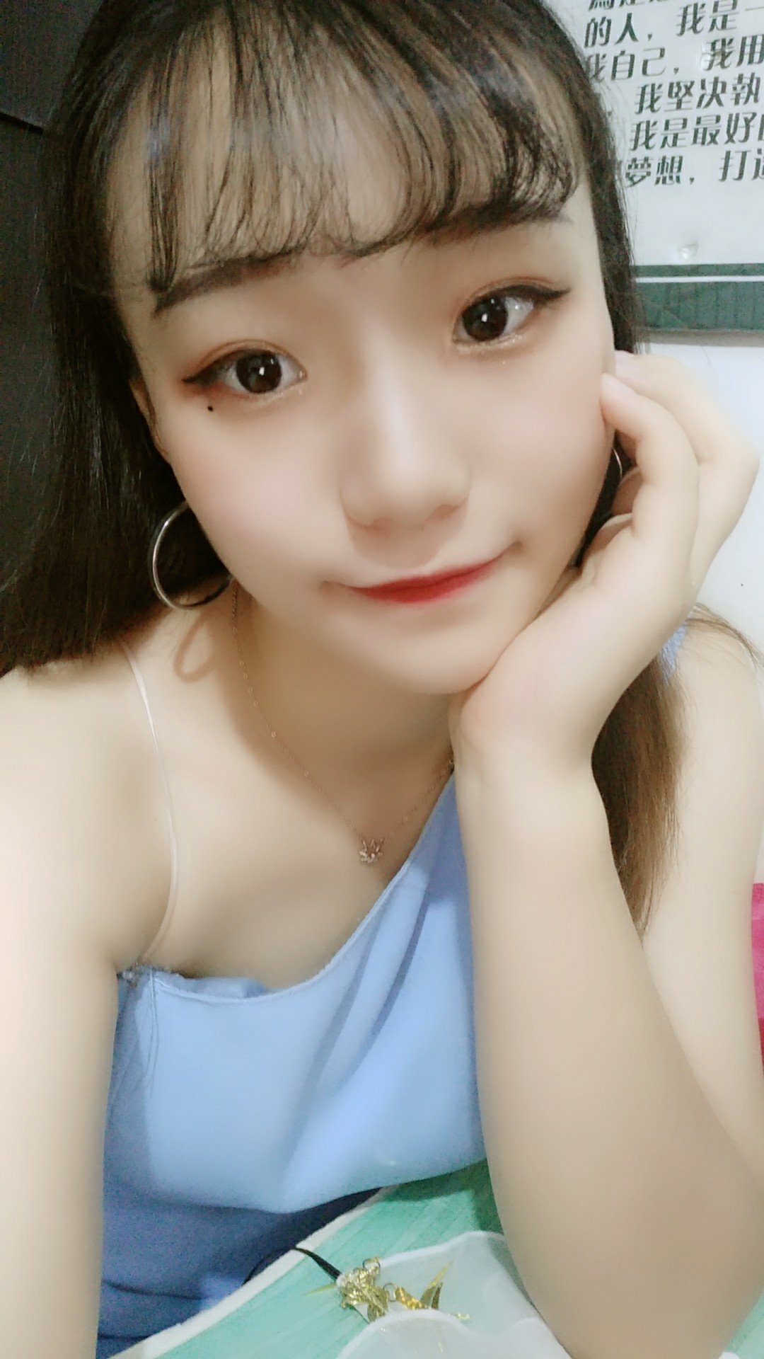 女生快手点赞分析（女生快手点赞又取消什么意思）