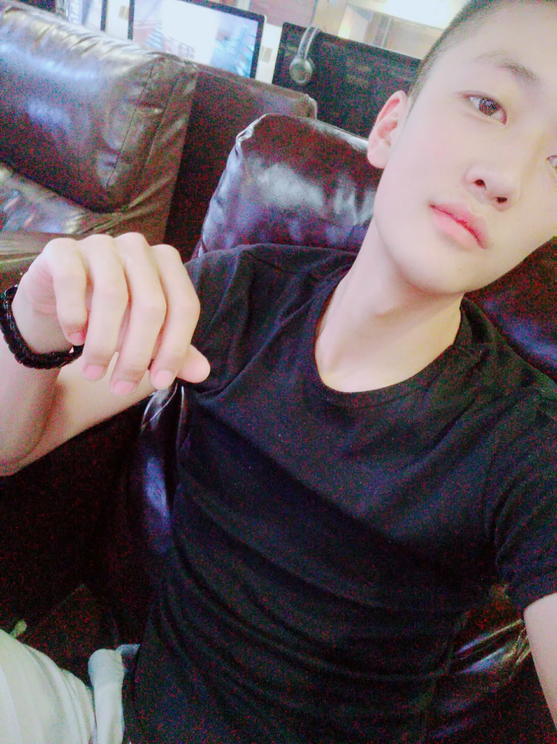 王sir95159515-快手直播