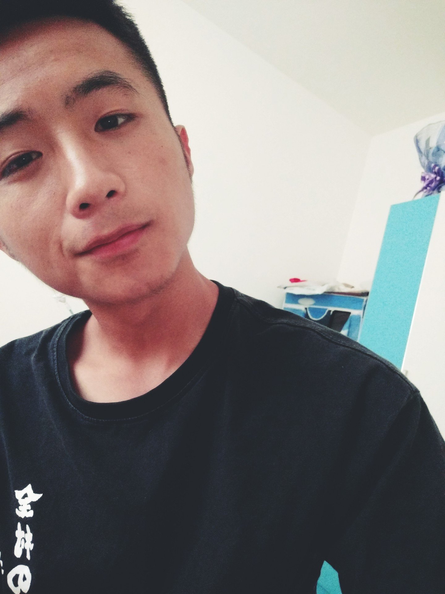 里的土匪(o57048408) @柯大叔 (o69848142) @prostitude(o186235021)