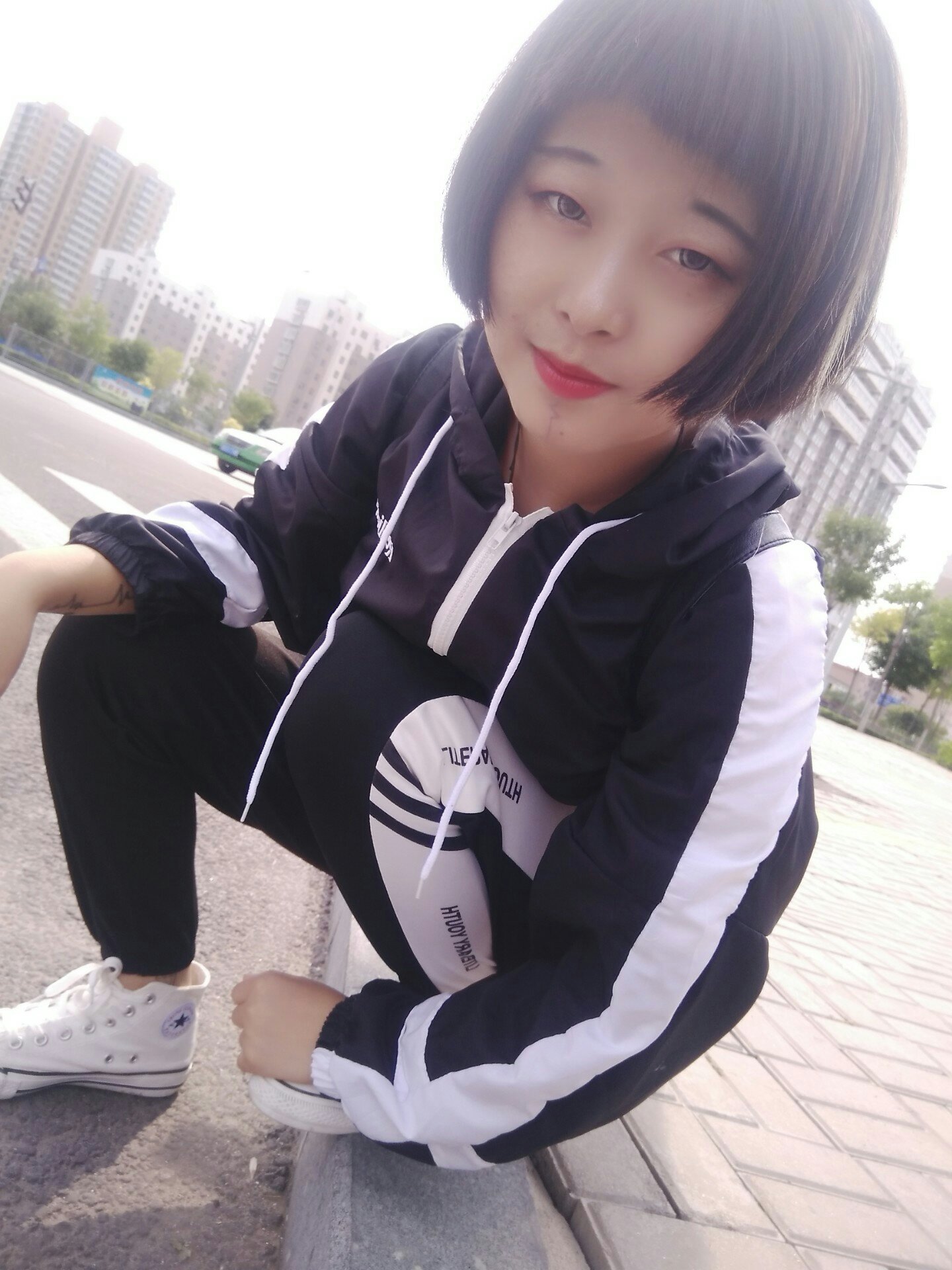 习惯了假装坚强  @a 你媳妇儿叫美阿贝么(o8939474) @啊啊啊啊皓!